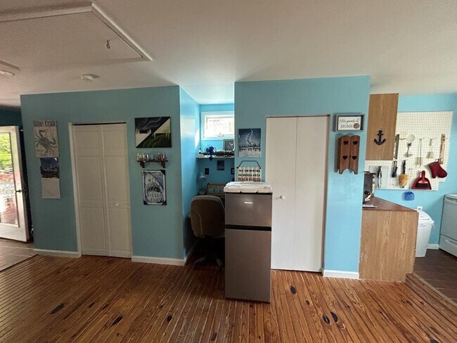 Foto del edificio - 15505 Breezy Point Ln