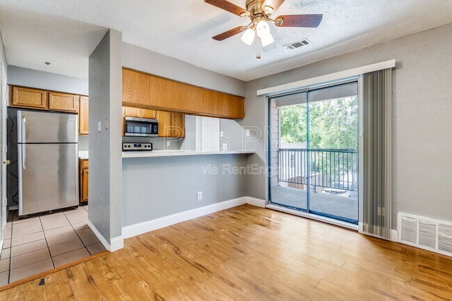 Foto del edificio - 2354 Little Pocket Rd