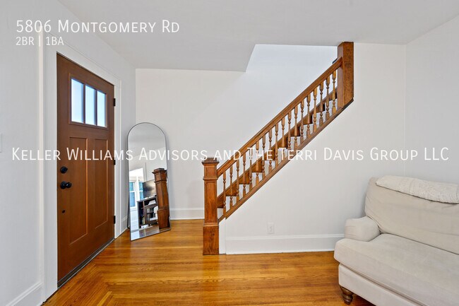 Foto del edificio - 5806 Montgomery Rd