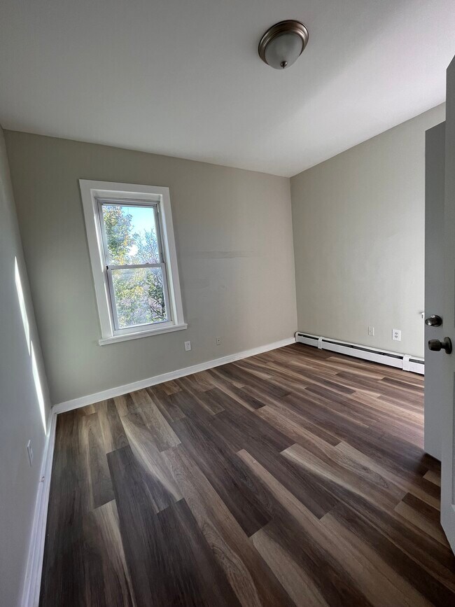 Unit 3R - 470 21st St