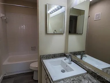 Foto del edificio - 7200 T C Jester Blvd