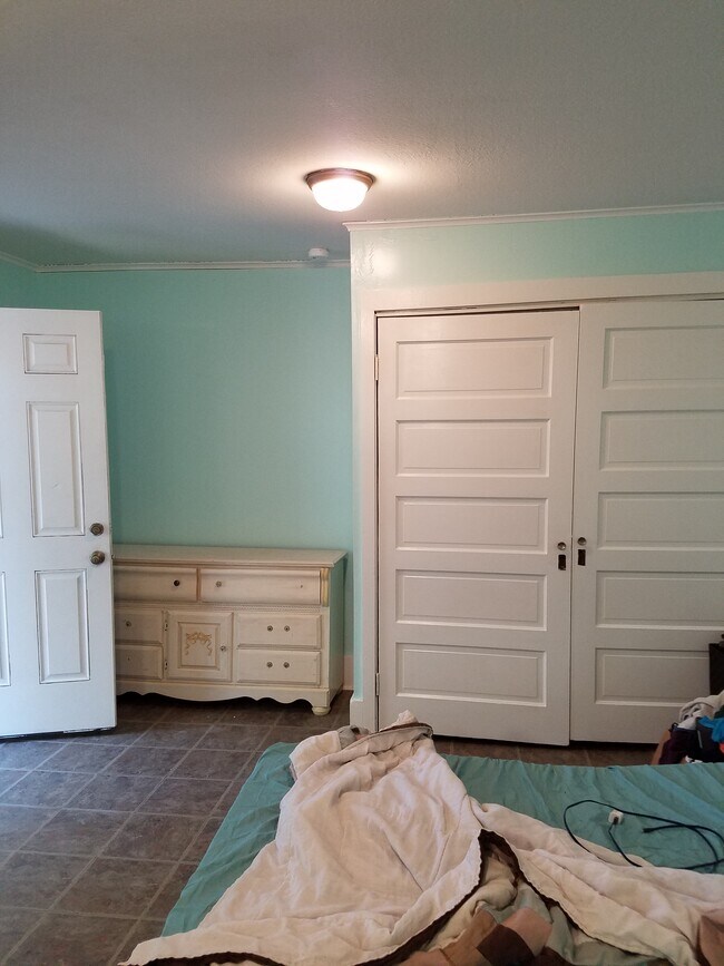 Sala de estar - 305 S Magnolia St