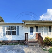Building Photo - 220 Nowlin Dr