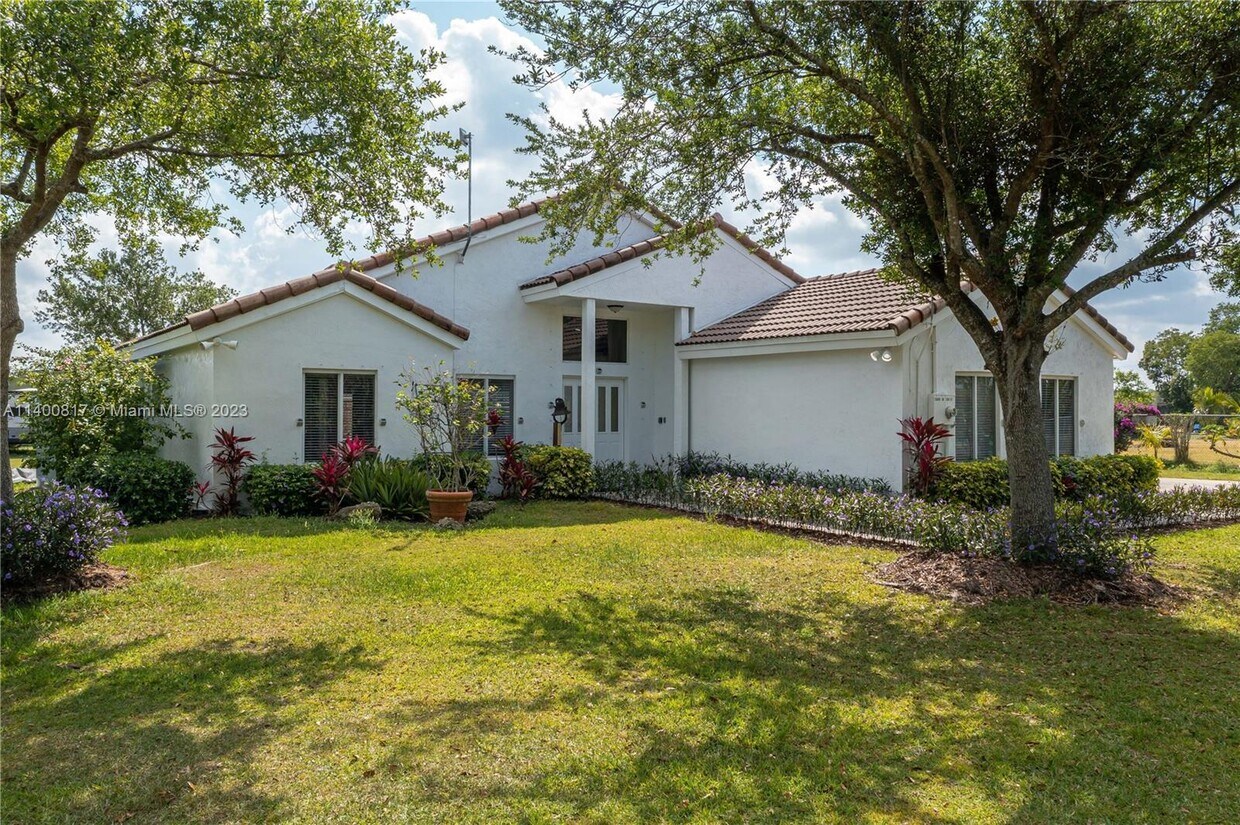 Foto principal - 20899 SW 296th St