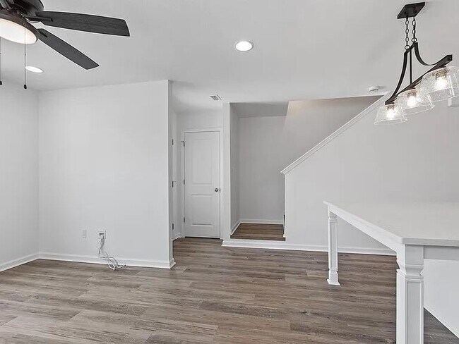 Foto del edificio - 3675 Meadow Vista Ln.