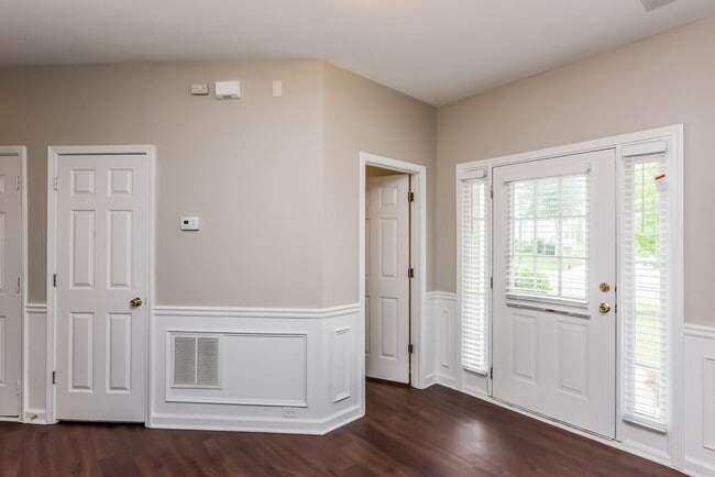 Building Photo - 4405 Walforde Blvd