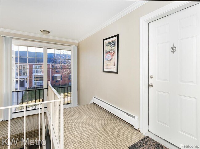 Foto del edificio - 2425 Torquay Ave