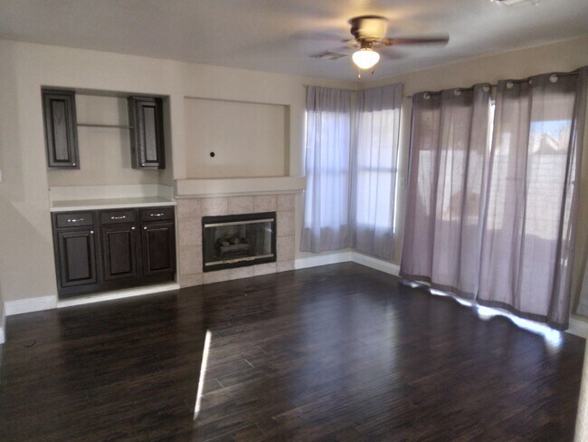 Foto del edificio - 5926 Rose Sage St