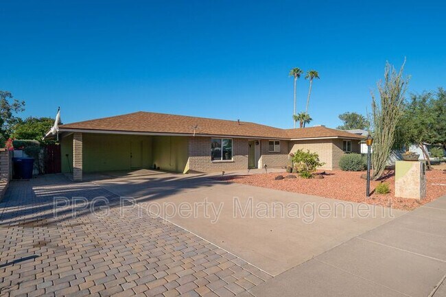 Photo - 456 W Jasper Dr House