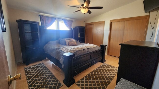 Foto del edificio - 6 Bedroom Ranch Style Home with Finished B...
