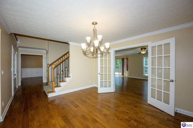 Building Photo - 114 W Mandarin Ct