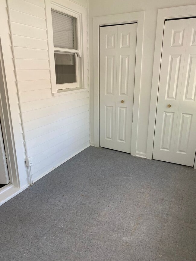 Building Photo - Keystone