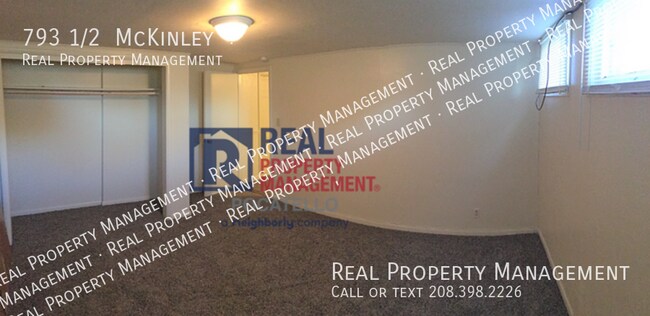 Building Photo - 2 Bedroom 1 bath Apartment - Lower level a...