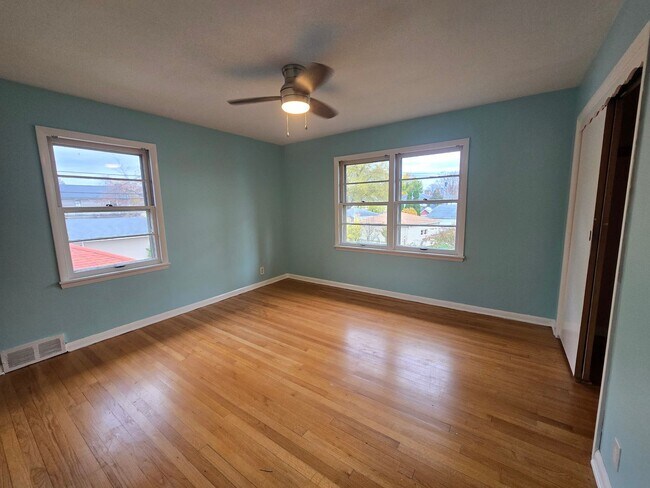 Foto del edificio - 4338 N Sheffield Ave