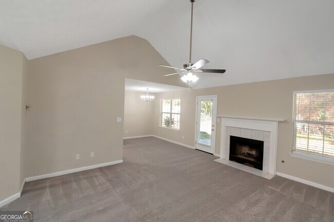 Foto del edificio - 123 Willow Springs Ln