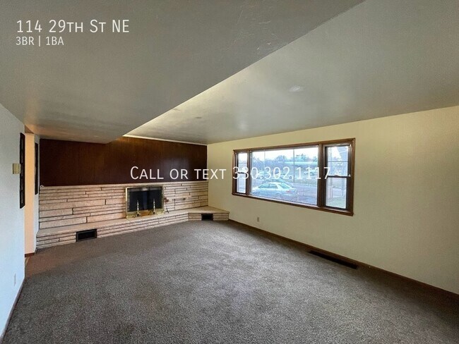 Building Photo - Large three bedroom one bathroom apartment...
