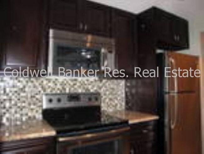 Building Photo - 5411 Hansel Ave