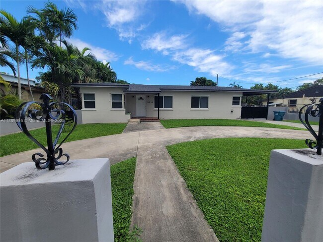 Foto del edificio - 8839 SW 28th St