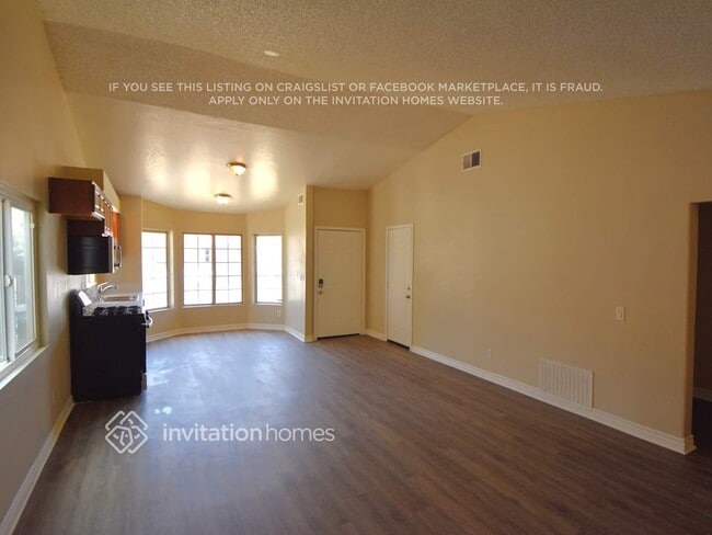 Building Photo - 11322 Fernwood Ave