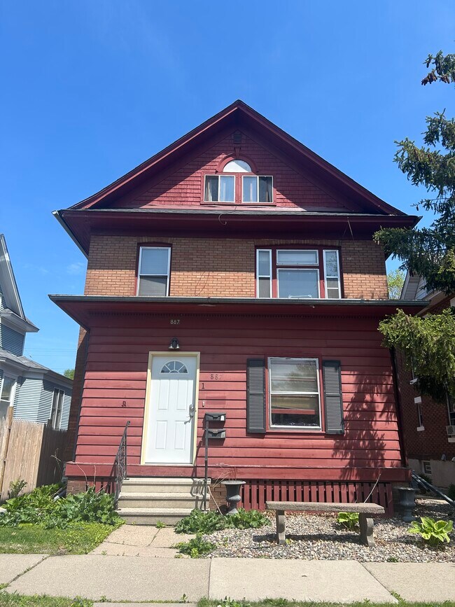 Foto del edificio - 887 James Ave