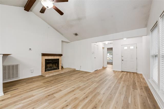 Building Photo - 325 Teakwood Ln