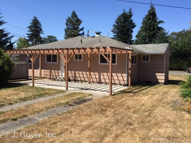 Building Photo - 3 br, 2 bath House - 512 Yew St.