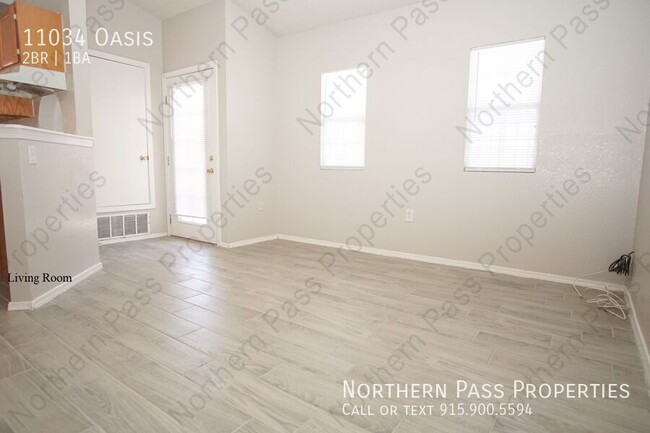 Building Photo - Adorable 2 BDR Eastside Home w/ 2 Weeks Fr...