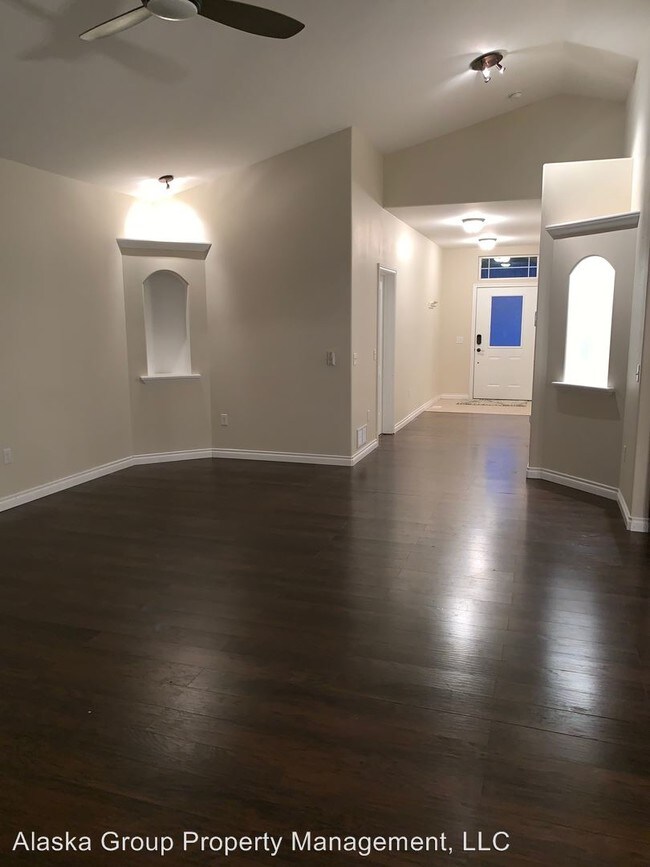 Building Photo - 3 br, 2 bath House - 5771 E Fetlock Dr