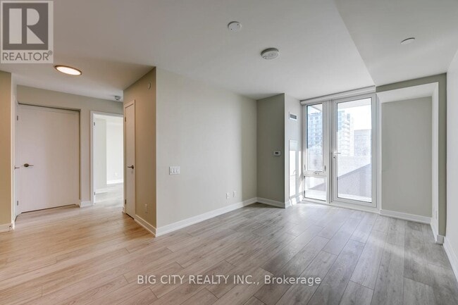 Photo du bâtiment - 38 Monte Kwinter Ct