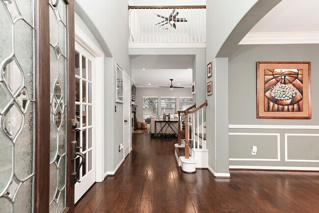 Foto del edificio - 31 Bluff Creek Pl