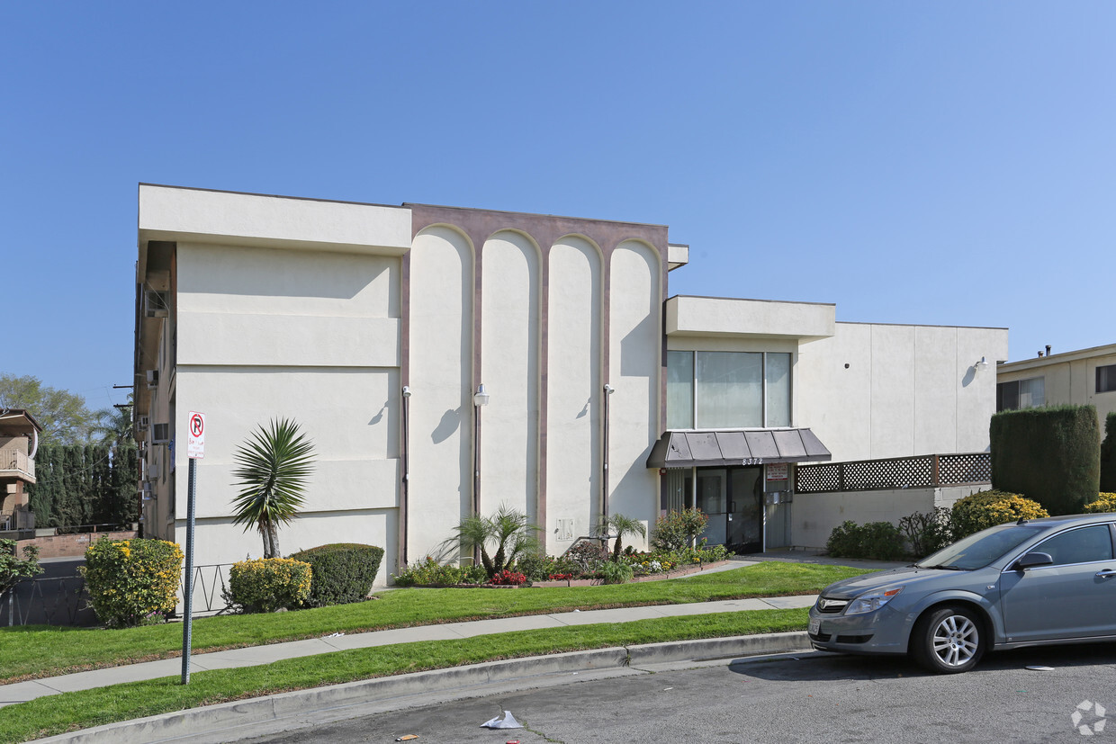 Primary Photo - Topanga Manor Apartments