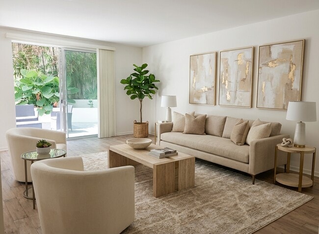 Living rm opens to patio - 1611 S Beverly Glen Blvd