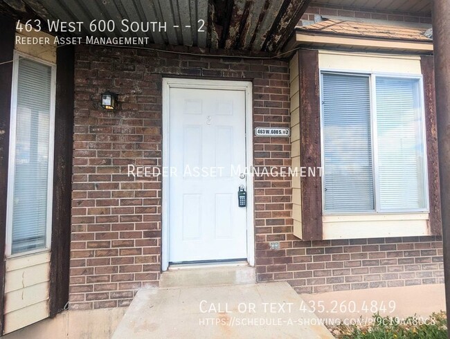 Building Photo - 2 Bedroom 1Bathroom Main Level Apartment F...