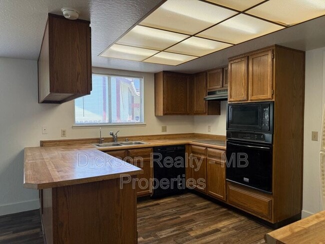 Building Photo - 2485 Wabash Cir
