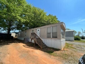 Building Photo - 109 Embert Ln