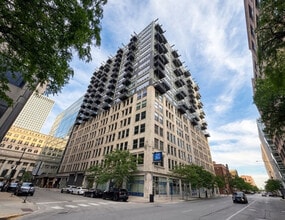 Building Photo - 565 W Quincy St