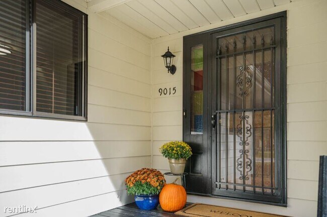 Foto del edificio - 3 br, 1 bath House - 9015 3rd Ave