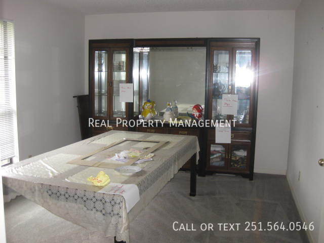 Foto del edificio - 420 Lakeview Dr W