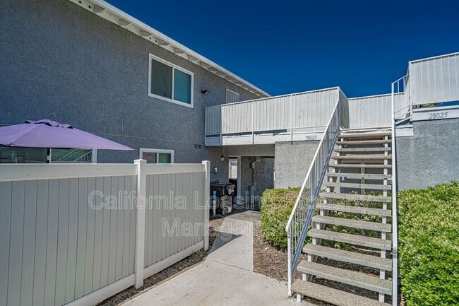 Building Photo - 28023 Robin Ave