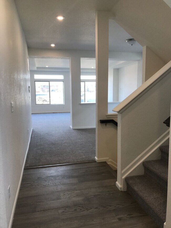 Foto del edificio - 3 bedroom 2 1/2 bathroom house in Commerce...