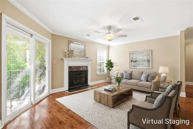 Foto del edificio - 728 Ridgefield Dr