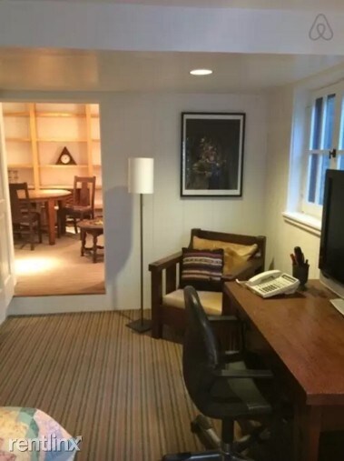 Foto del edificio - 8835 Wonderland Ave