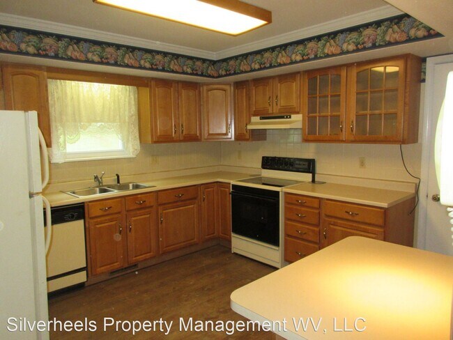 Foto del edificio - 4 br, 2.5 bath House - 65 Willowbrook Drive