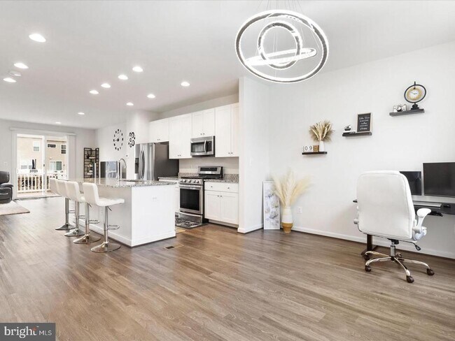 Foto del edificio - 9083 Connor House Rd