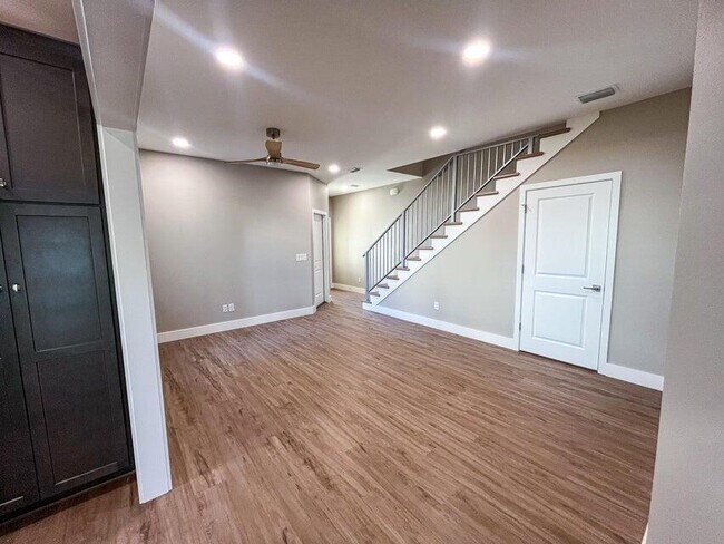 Building Photo - 2885 Leah's Ln