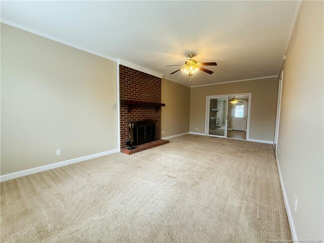 Foto del edificio - 6224 Lake Trail Dr