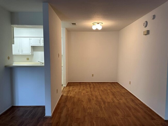 Building Photo - 10555 Turtlewood Ct
