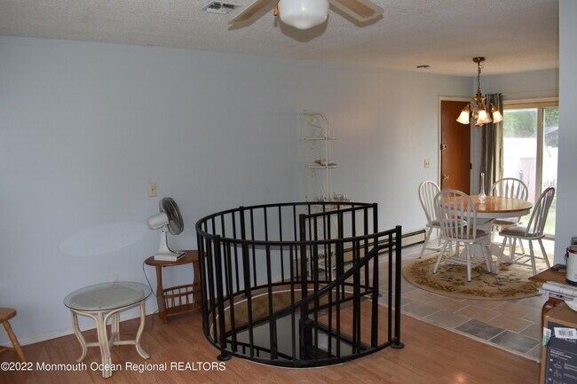 Foto del edificio - 1401 Utah Dr