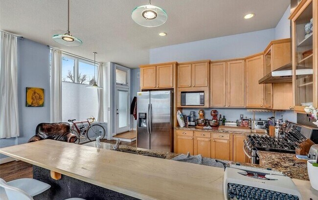 Foto del edificio - 2902 Irving St