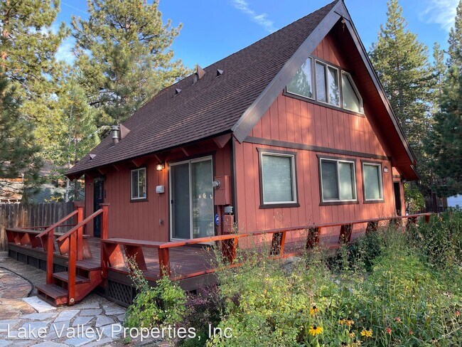 Building Photo - 3 br, 1.5 bath House - 3130 Berkeley Ave.